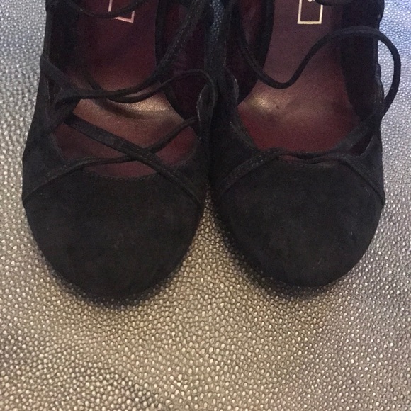 Marc Jacobs NWT REAL LEATHER SUEDE Carrie Ghillie black STRAPPY PUMPS 3… - Picture 7 of 9